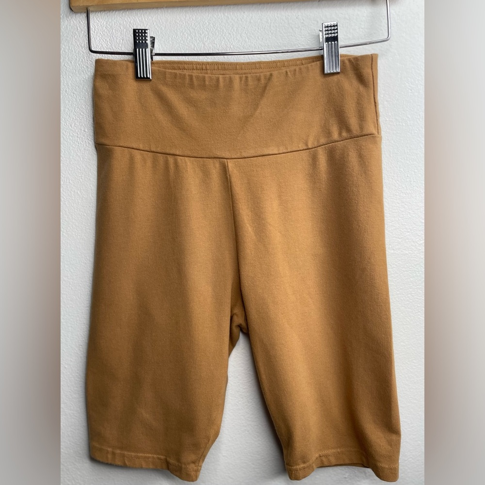 Wild Fable Women’s High Waist Workout Biker Shorts Small Tan, Brown, Carmel